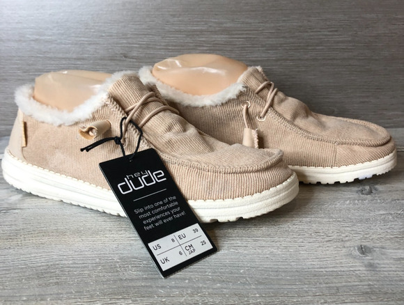 Hey Dude Shoes - HEY DUDE WENDY CORDUROY CREAM Lightweight Slip-On Women’s Shoe Sz 8